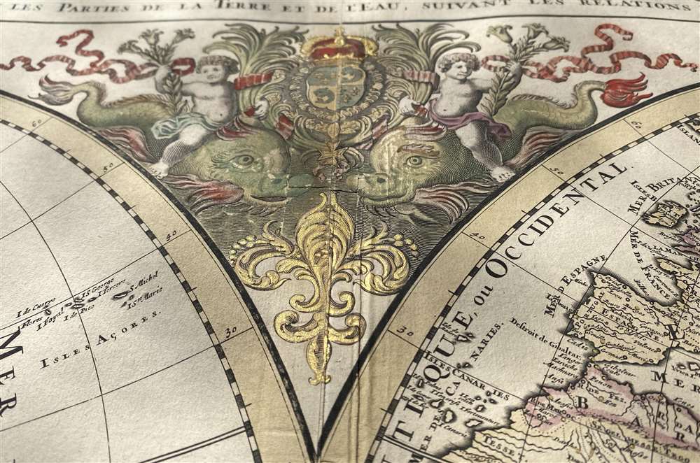 Mappe-monde Geo-Hydrographique ou Description Generale du Globe Terrestre et Aquatique en Deux-Plans-Hemipsheres ou son Exactement Remarquees en General Toutes les Parties de la Terre et de L'Eau, suivant les Relations les plus Nouvelles, par le S. Sanson Geographe Ordinaire du Roy. - Alternate View 3